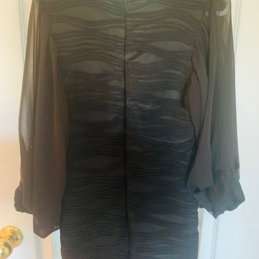 Dress - Picture 2 of 2